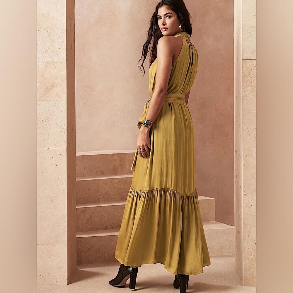 ⚜️Banana Republic Turner Twisted Halter Maxi Dress in Satin Gold, M, NWT✨